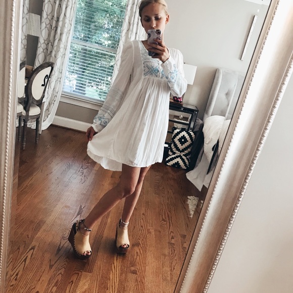 Flowy white dress - Picture 4 of 4